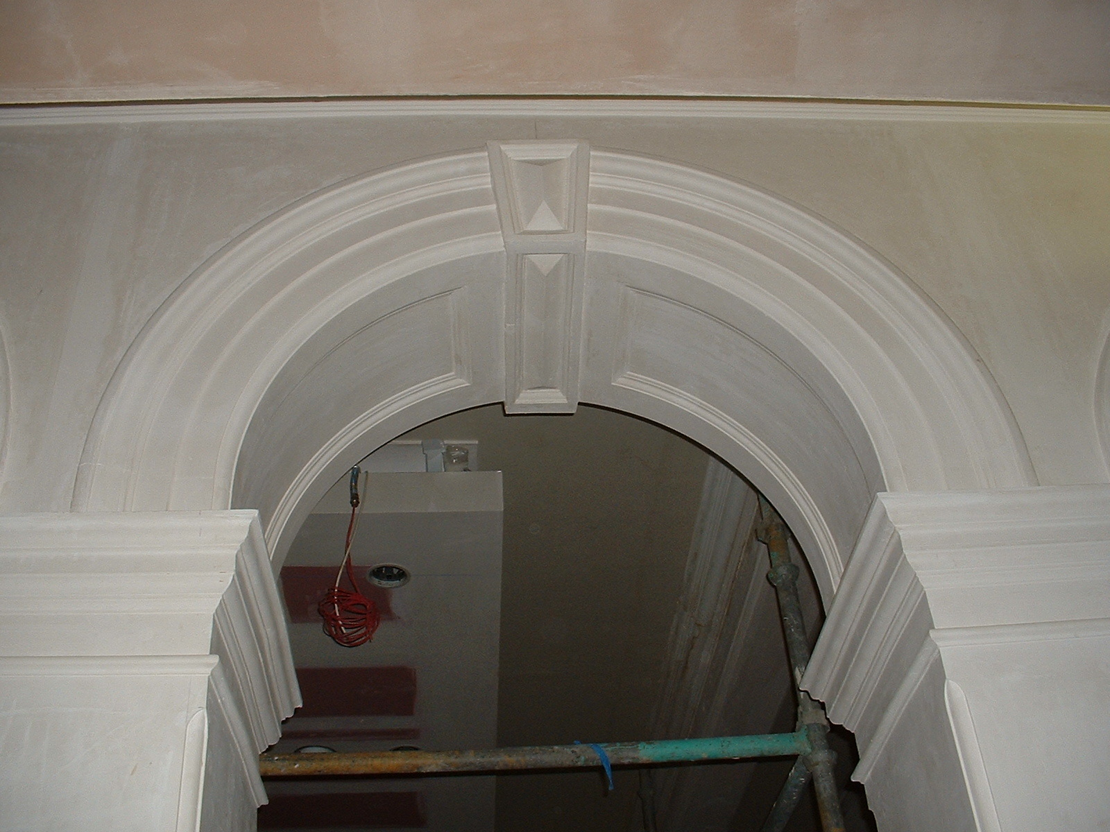 DP Plasis | Cornice | Ceiling centre | Panel mouldings | Dado and picture rail | Skirting | Corbels | Columns | Arches | Access Panels