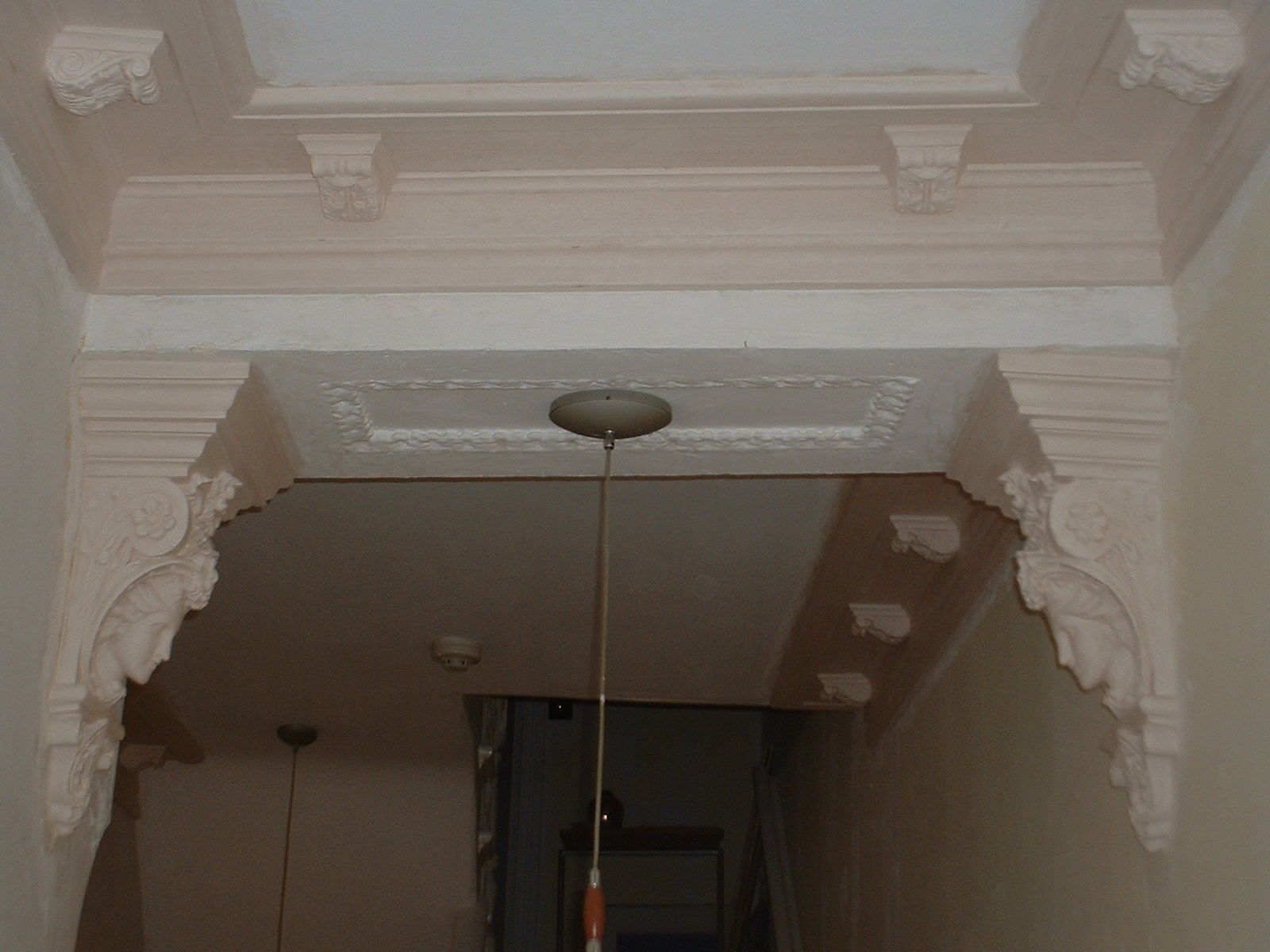 DP Plasis | Cornice | Ceiling centre | Panel mouldings | Dado and picture rail | Skirting | Corbels | Columns | Arches | Access Panels
